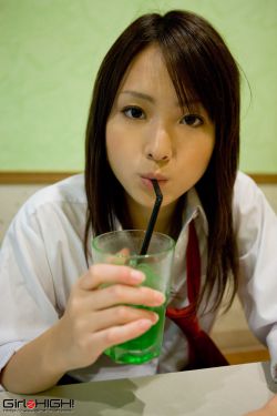 致命偷窥之恶魔少女